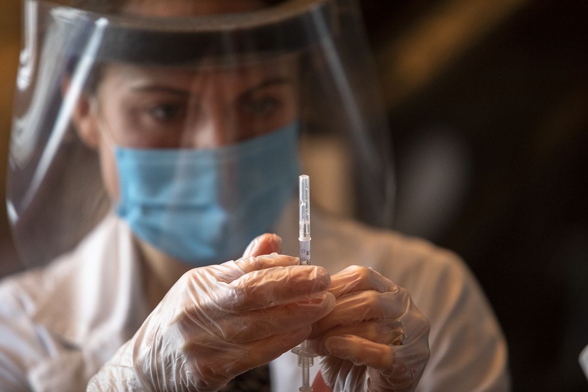 Walgreens in Illinois to receive additional COVID-19 vaccines – Chicago Tribune