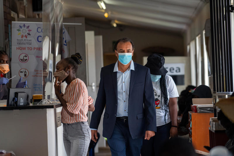 Why South Africa Is Putting The AstraZeneca Vaccine On Hold – NPR Illinois