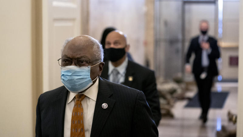 House Democrats Renew Investigation Into Trump-Era COVID-19 Response – NPR Illinois