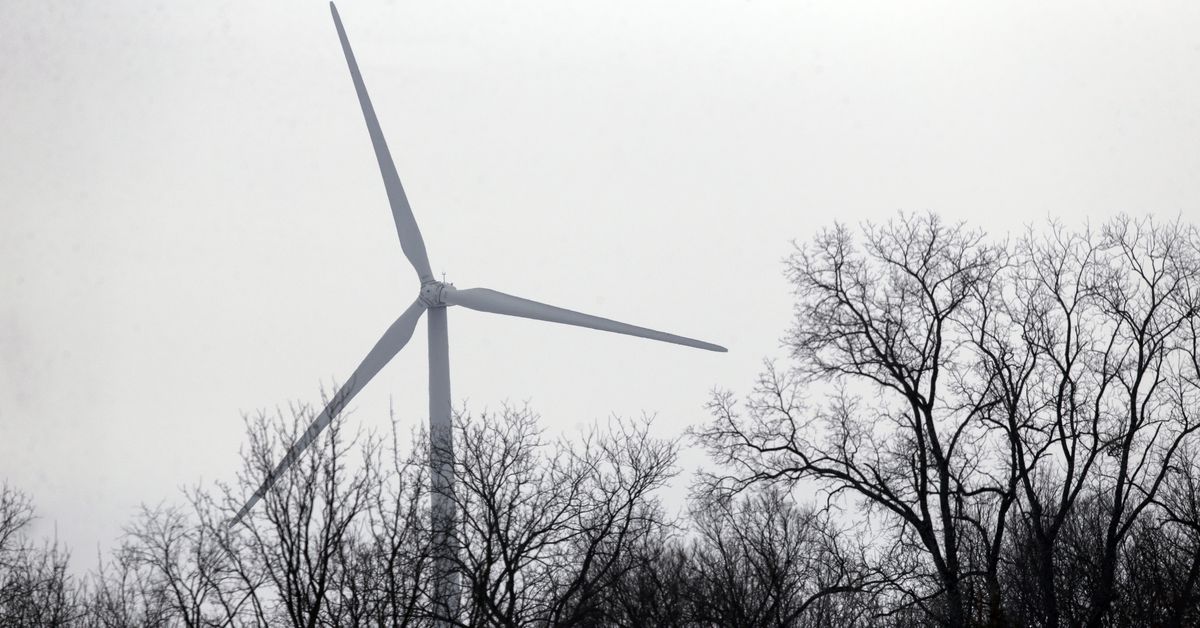 illinois-suffers-as-clean-energy-bill-is-delayed-in-state-legislature-–-chicago-sun-times