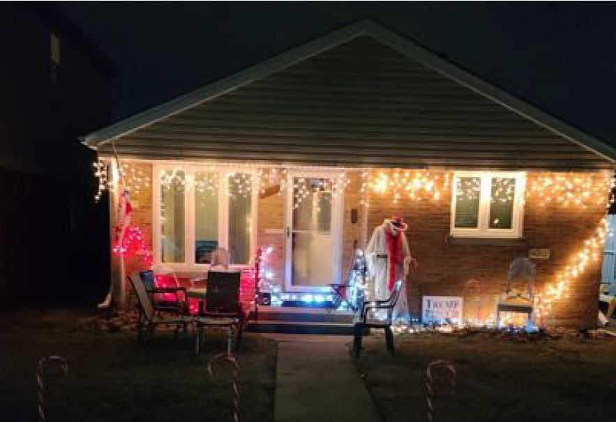 80-Year Olds Sue Melrose Park After Being Cited For Putting Up Christmas Lights Last December โ
