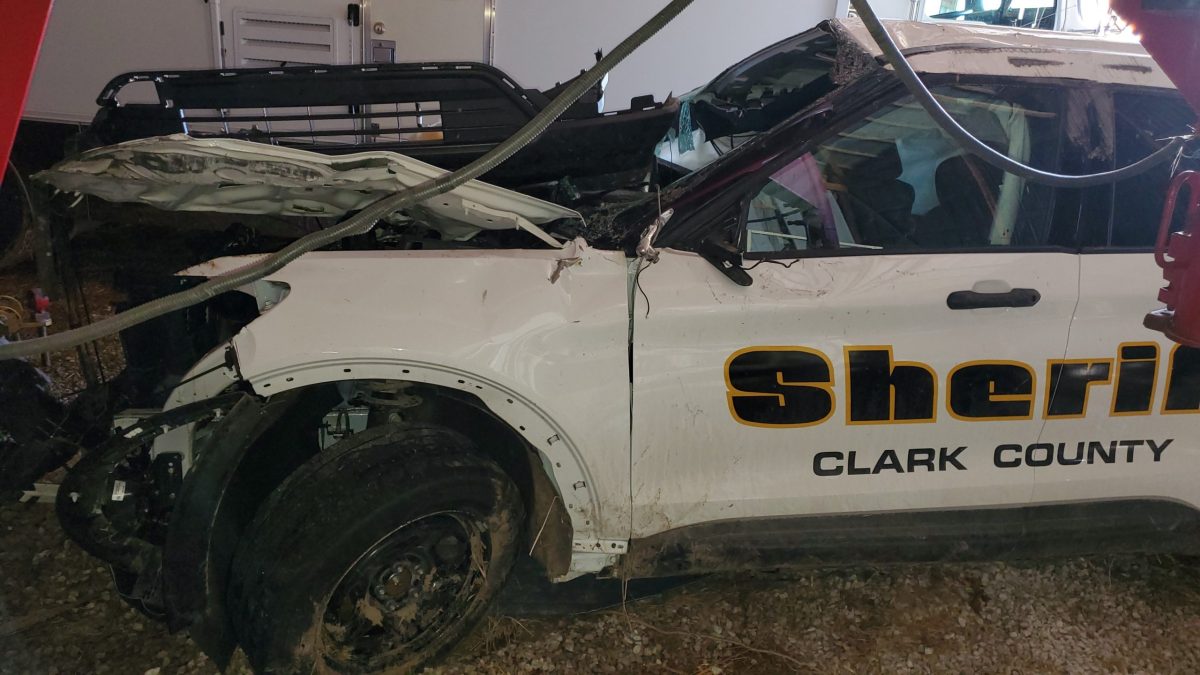 clark-county-deputy-hit-van;-rolled-squad-car-4-times-–