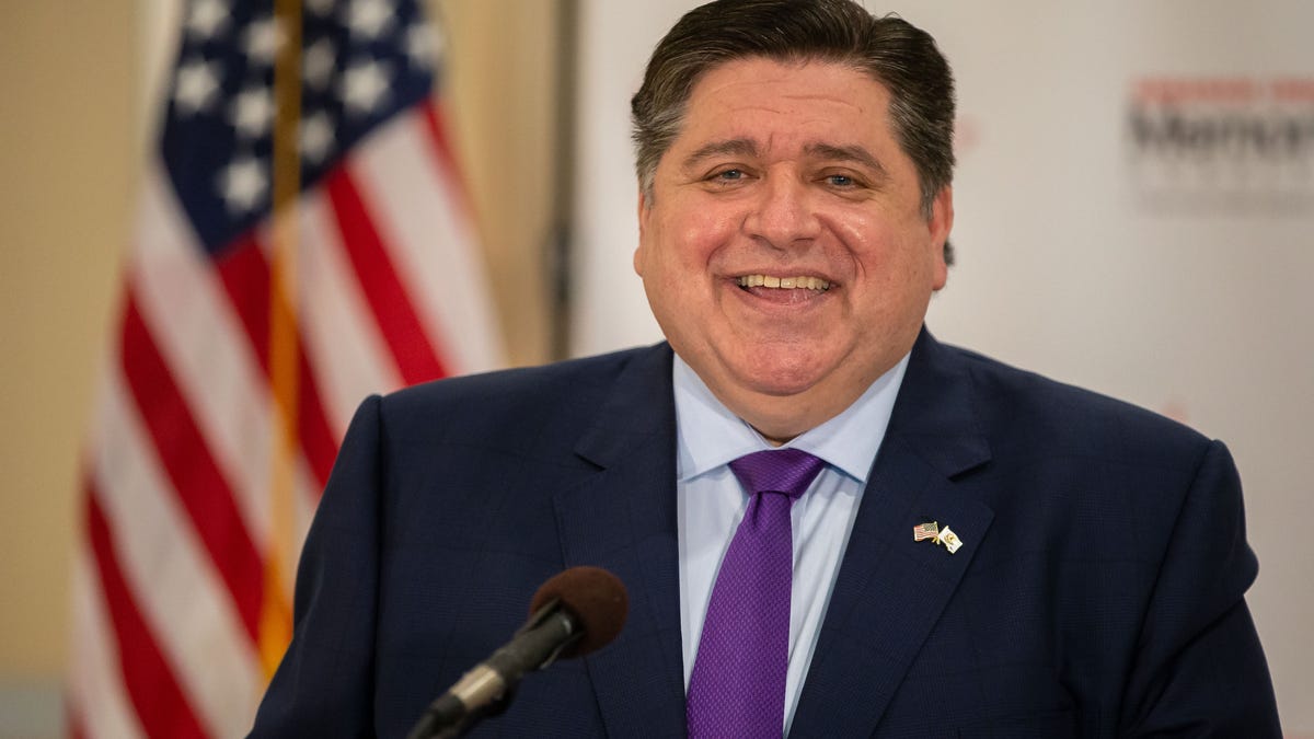 Pritzker signs mail ballot, curbside voting expansion into law – The State Journal-Register