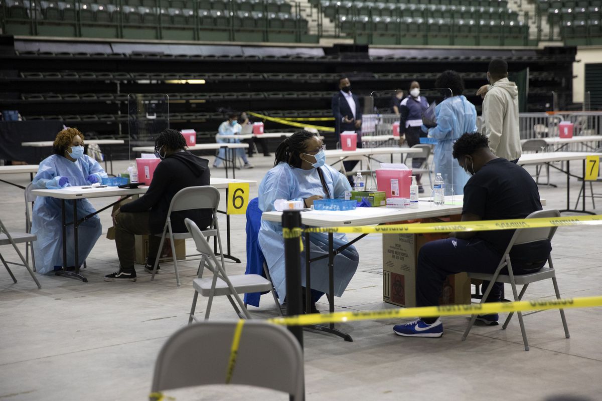 COVID-19 in Illinois updates: Hereโs whatโs happening Friday – Chicago Tribune