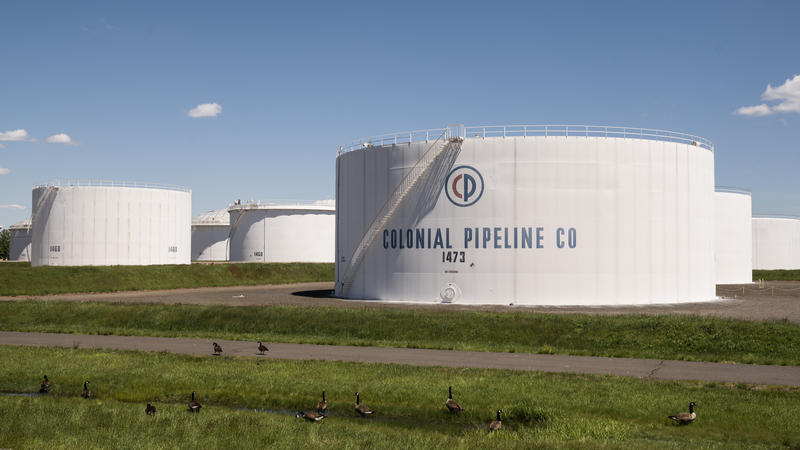 In Wake Of Pipeline Hack, Biden Signs Executive Order On Cybersecurity – NPR Illinois