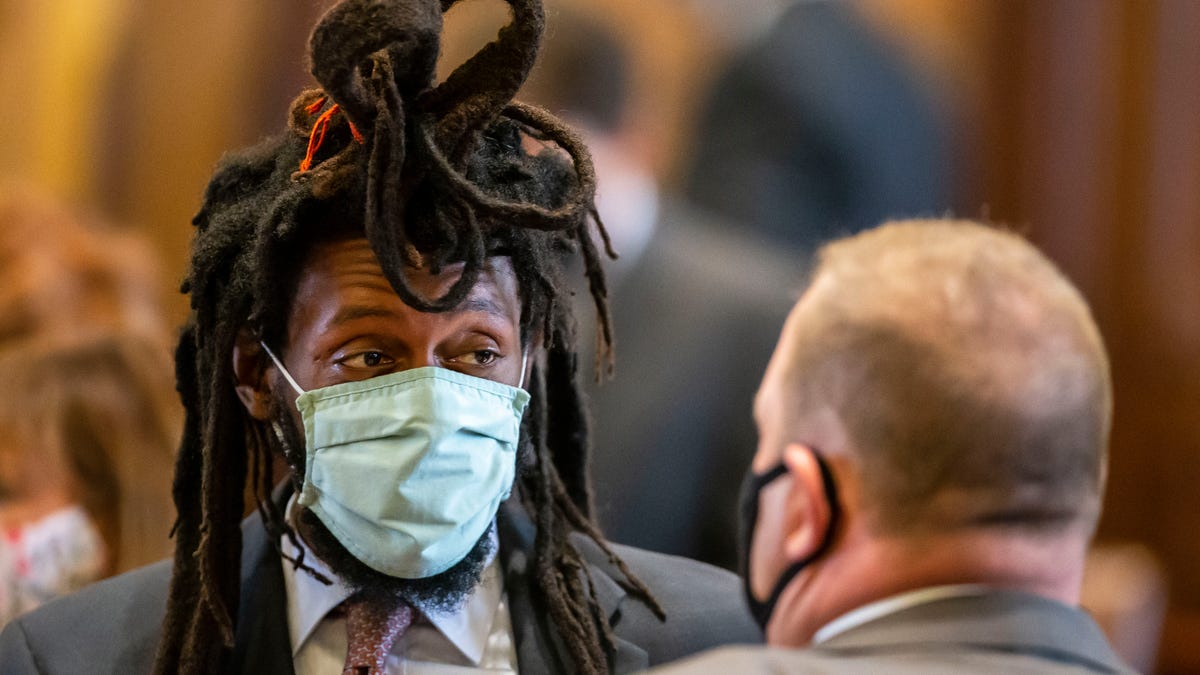 Bill banning hair discrimination in schools passes Illinois House, heads back to Senate – The State Journal-Register