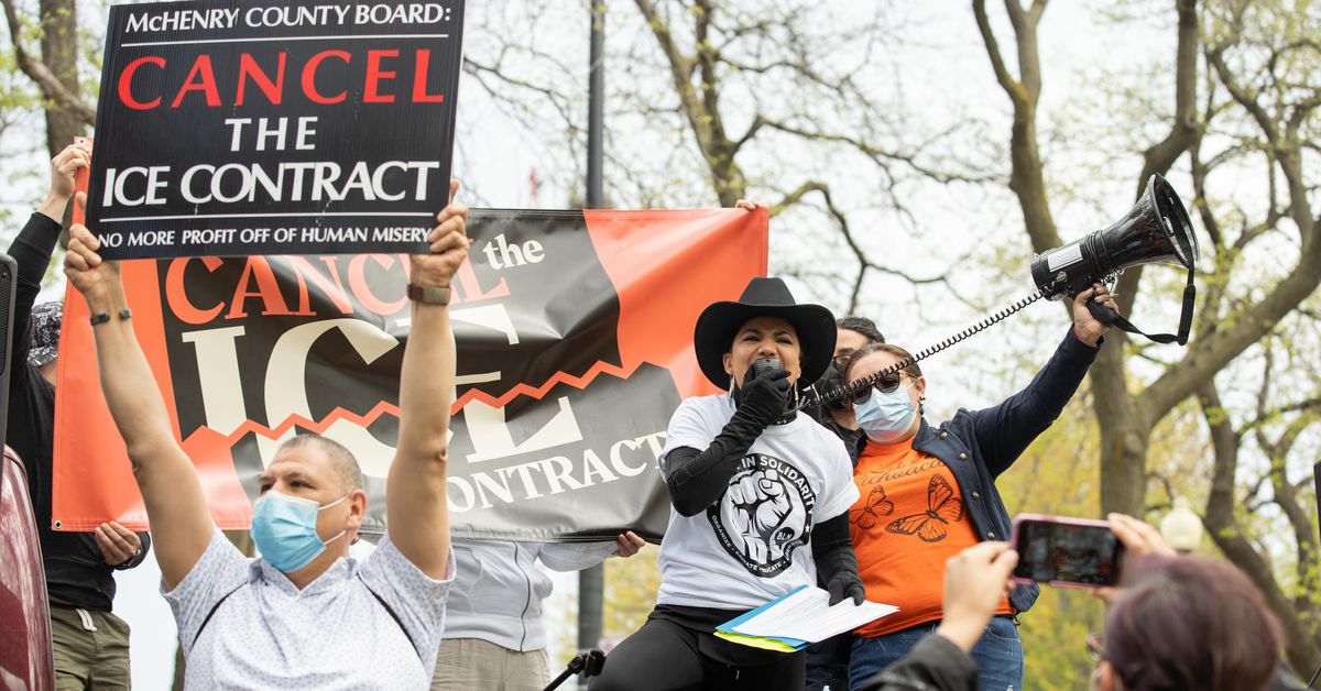 Bill limiting immigration detention in Illinois advances to governor’s desk – Chicago Sun-Times