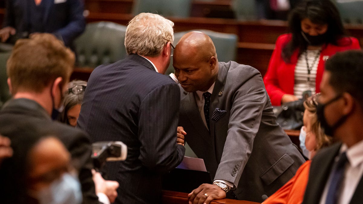 Promised ‘new day’ in Illinois House debatable in a session with plenty of disagreements – The State Journal-Register