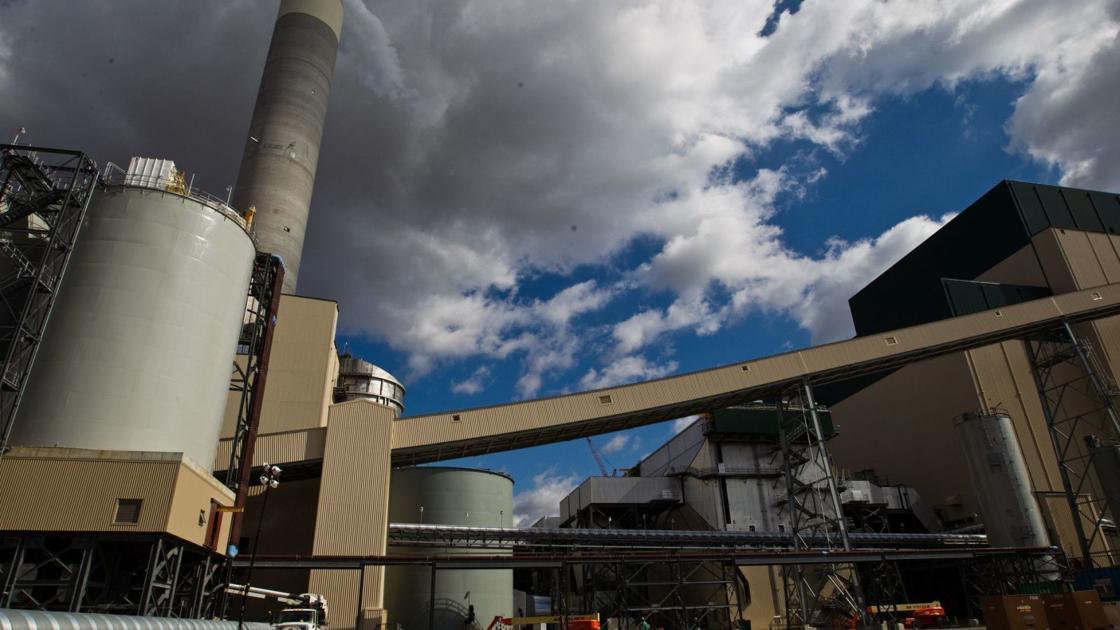 as-legislature-reconvenes,-illinois-is-poised-to-become-the-first-state-in-the-midwest-to-ban-coal-burning-power-plants-–-bloomington-pantagraph