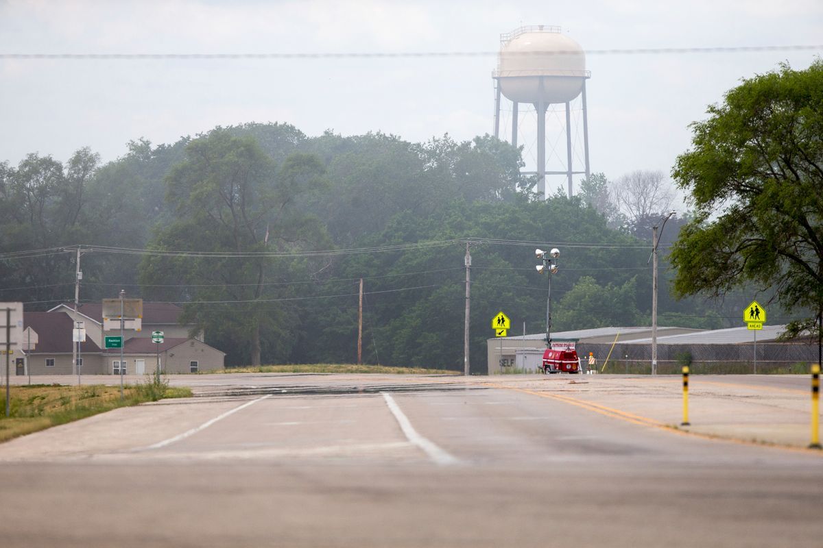Evacuation order lifted after Illinois chemical plant blast – MyMotherLode.com