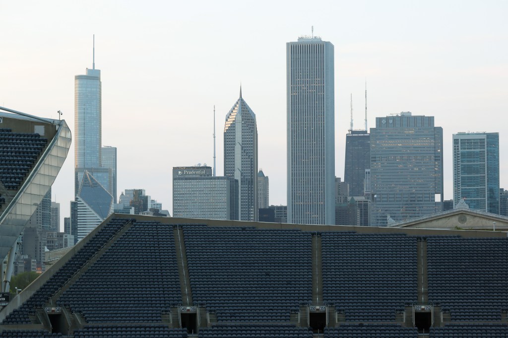 Illinois legislature adjourns for the summer without resolution to Chicago Bears stadium issue – Chicago Tribune