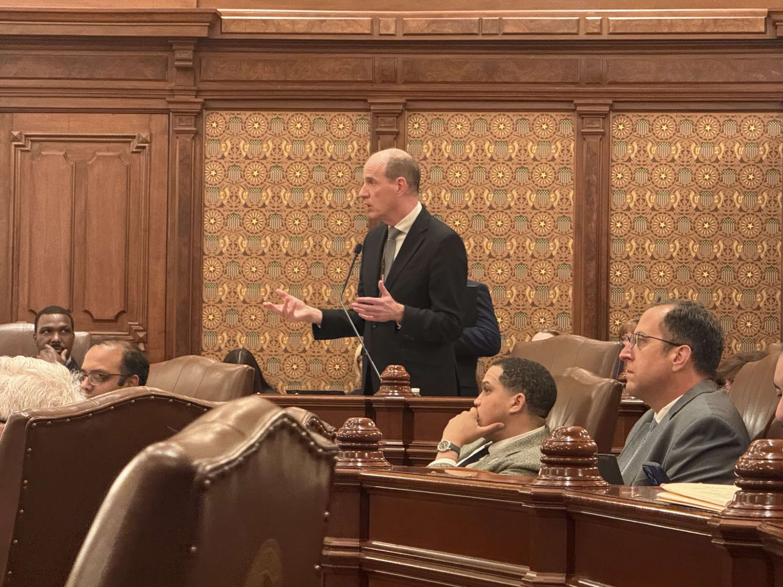 Illinois Speaker says Chicago Bears negotiations to continue through summer after stadium authority measure fails to pass both chambers – The Daily Line