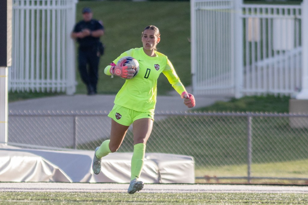 Southern Illinois-bound diver Flynn Meyer makes big saves for Lincoln-Way Central soccer. ‘Did all we could.’ – Chicago Tribune