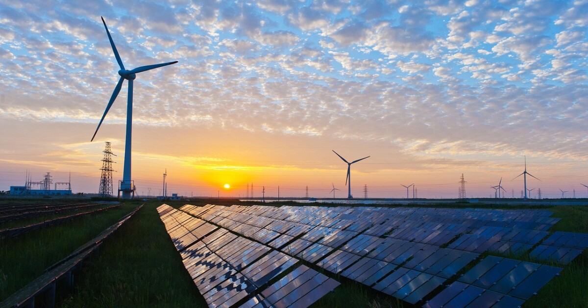 The federal government creates hurdles for Illinois’ clean energy goals – NPR Illinois
