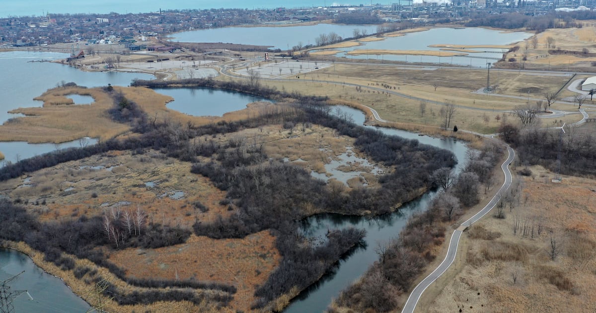 โThe clock is running outโ: Illinois lawmakers react as Bears advance Indiana stadium project – Shaw Local