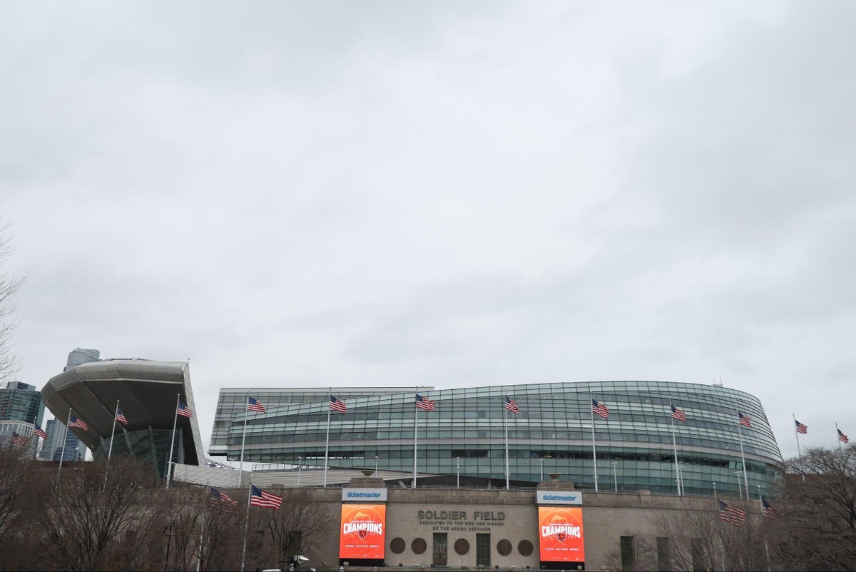 Bears Indiana stadium remains possibility as last-minute Illinois bill stalls – The New York Times