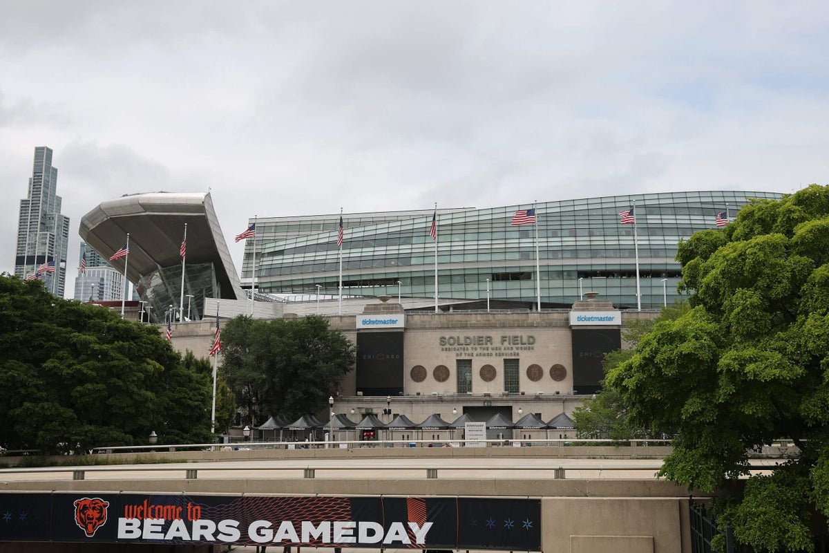 The clock is ticking louder as Bears seek a final stadium decision – The New York Times