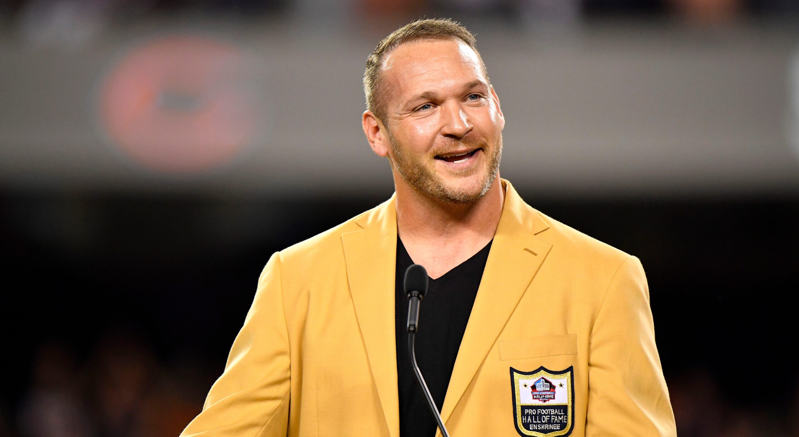 Chicago Bears legend Brian Urlacher slams Illinois Democrats as team prepares to leave state – Fox News