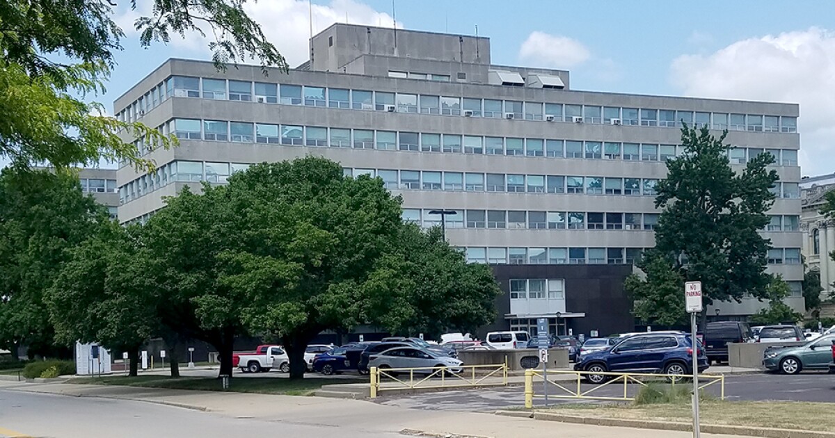 Illinois state government headcount rises – NPR Illinois