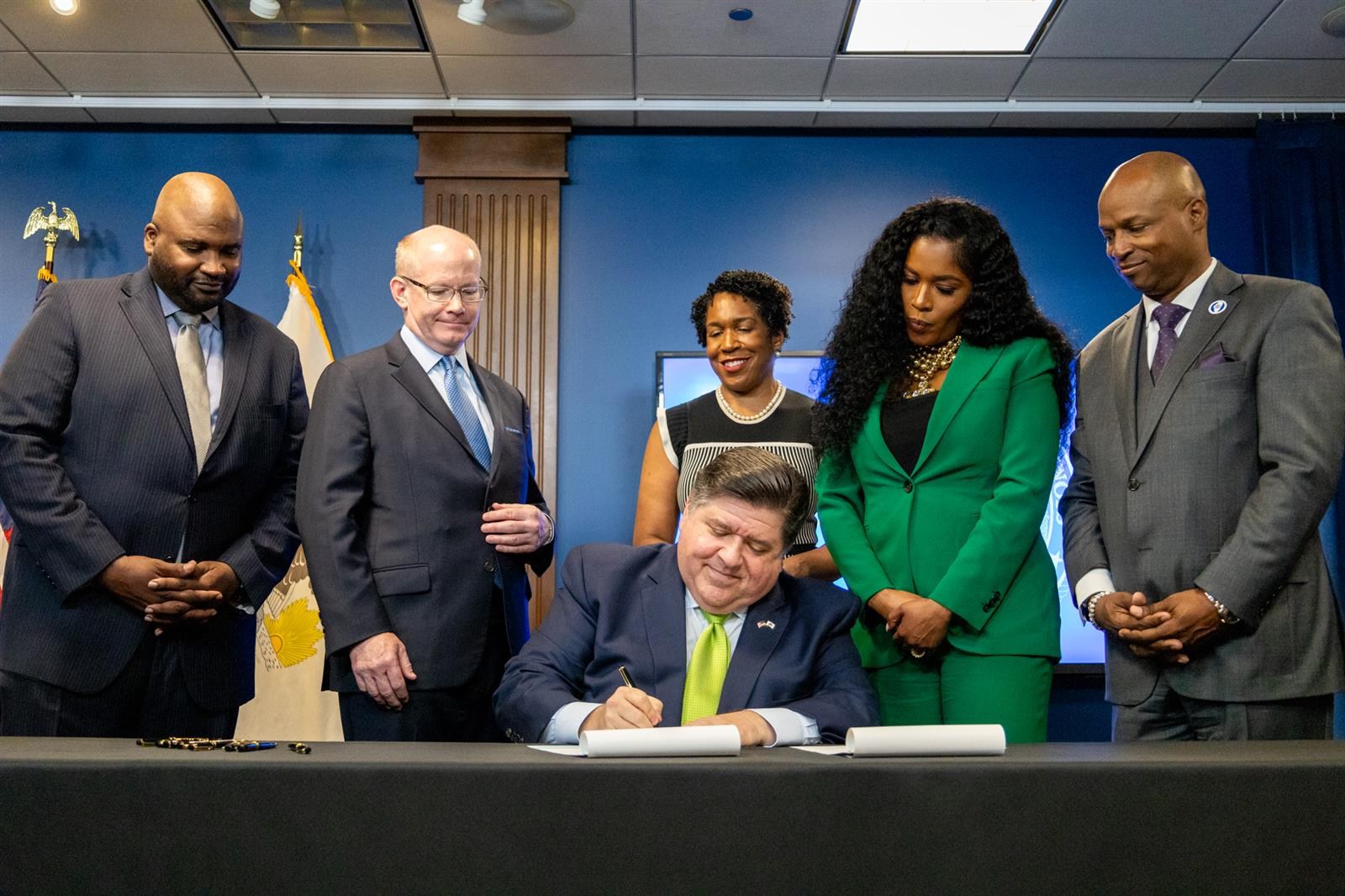 brushing-off-concerns-of-overspending,-pritzker-signs-$53.1-billion-state-budget-–-capitol-news-illinois