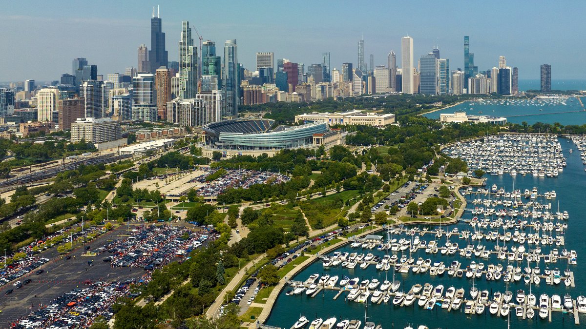 Chicago Bears release statement after $55B Illinois budget passes without stadium bill – NBC 5 Chicago