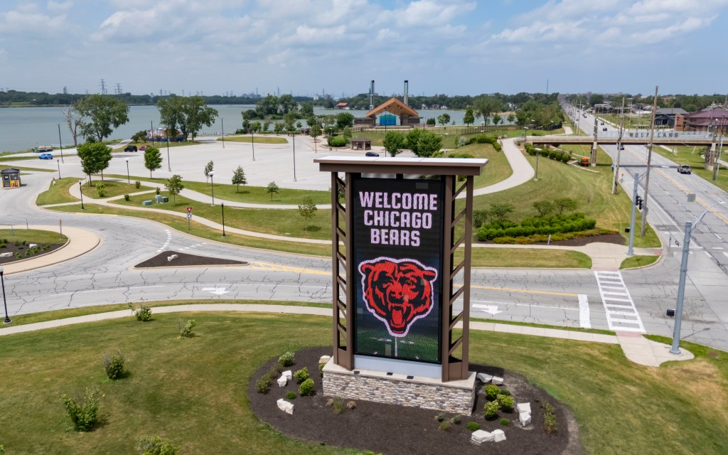 despite-potential-benefits-from-hammond-stadium,-some-south-suburban-officials-hope-bears-stay-in-illinois-–-chicago-tribune