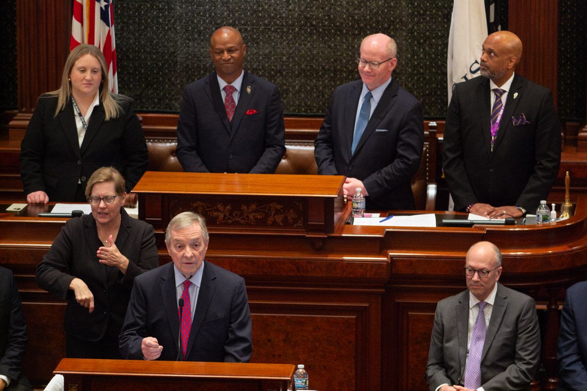 durbin-warns-of-deep-divisions-in-farewell-address-to-illinois-lawmakers-–-capitol-news-illinois