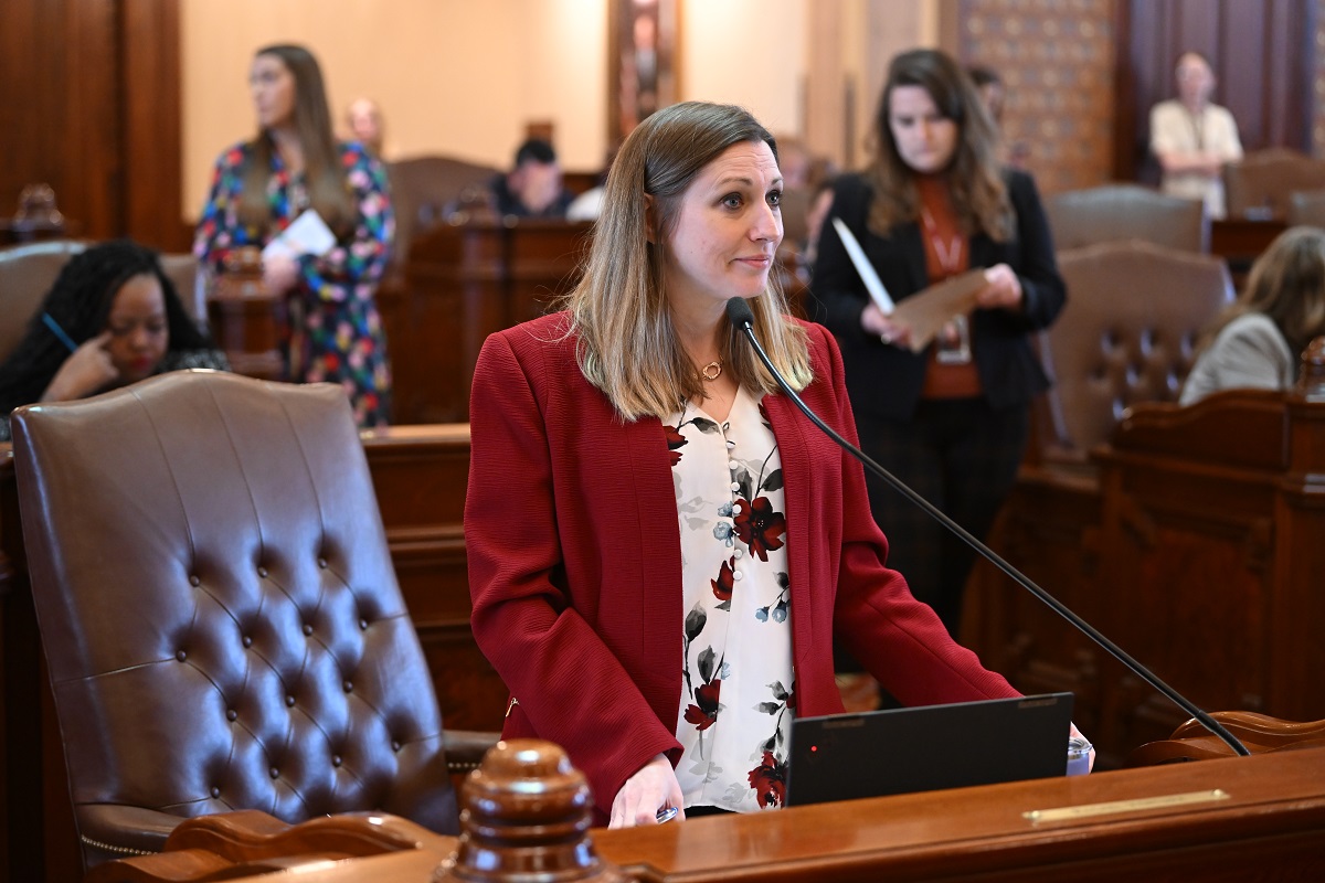 ventura-pushes-back-on-corporate-home-buying,-passes-bill-to-protect-illinois-housing-supply-–-illinois-senate-democratic-caucus