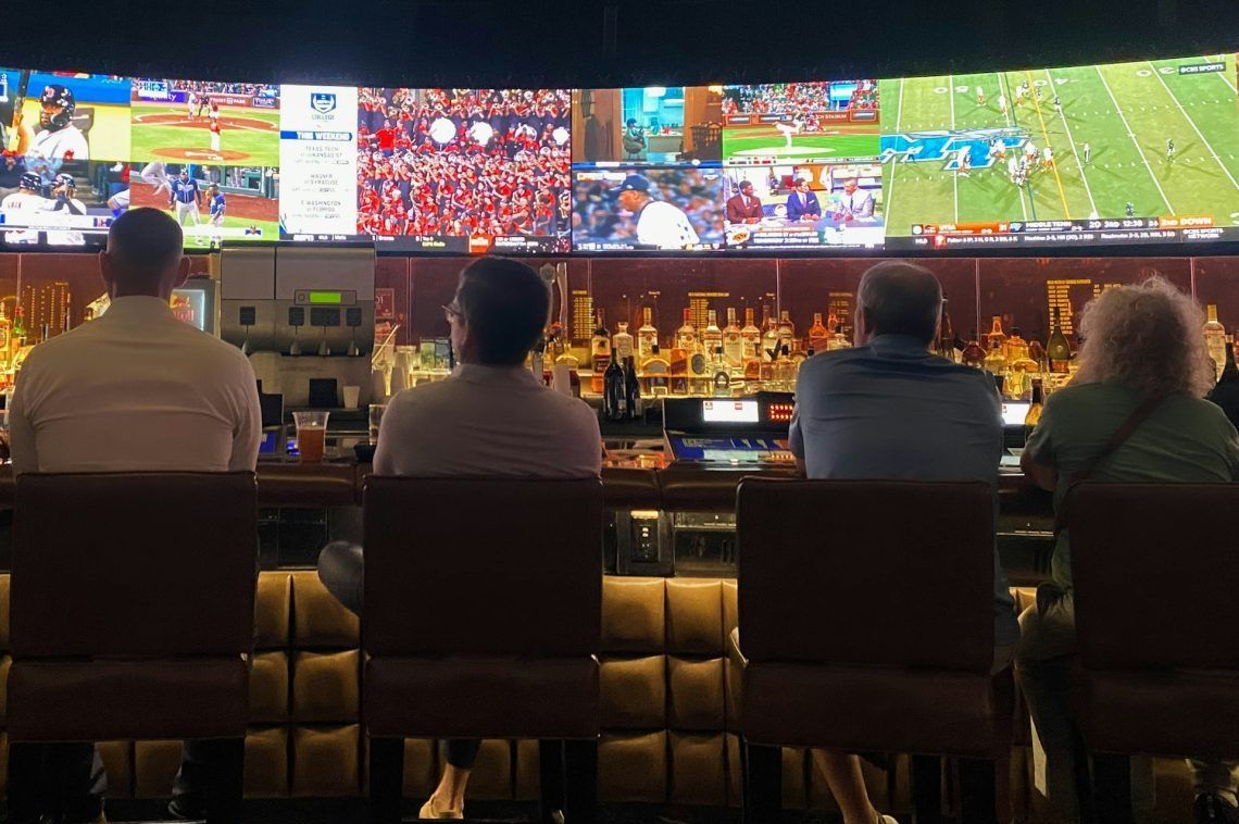 prediction-market-kalshi-sues-illinois-over-its-push-to-regulate-sports-bets-–-capitol-news-illinois