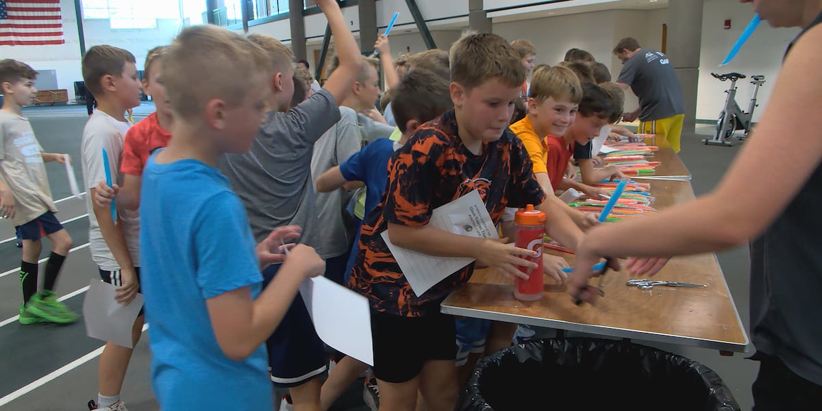 central-illinois-coaches,-trainers-find-ways-to-relieve-young-athletes-from-extreme-heat-–-week-|-25-news-now