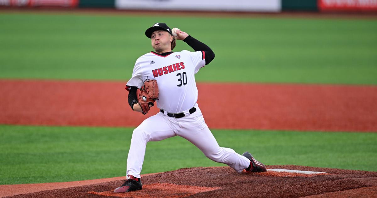 northern-illinois-lefty-signs-pro-deal-with-the-new-york-yankees-–-wrex