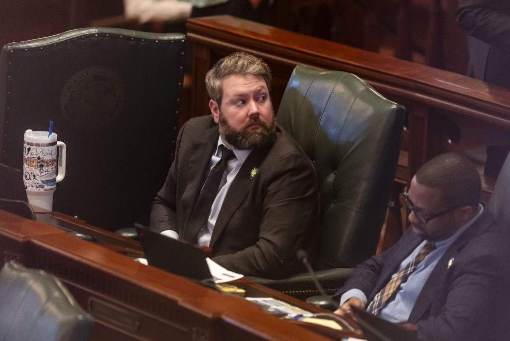 david-greising:-rep-harry-benton-resigned-after-misconduct-allegations-the-state-owes-us-a-report.-–-chicago-tribune