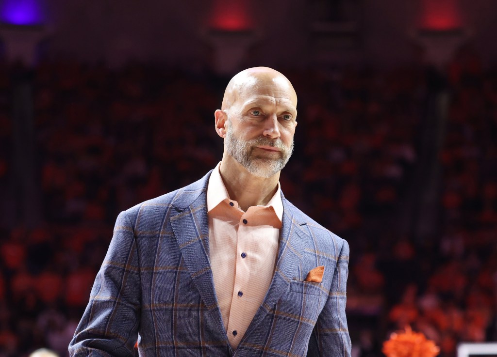 Illinois extends athletic director Josh Whitman’s contract through 2036 – Chicago Tribune