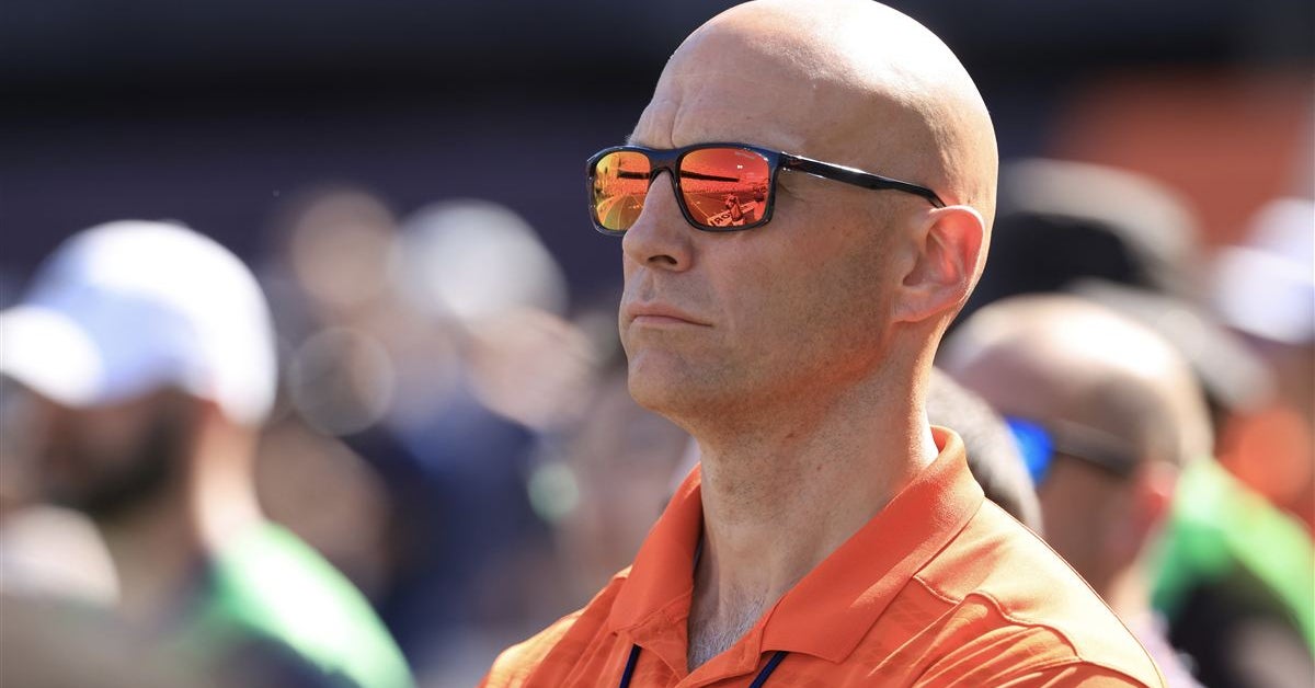 whitman’s-illini-excelling-in-the-chaotic-college-landscape:-‘i-feel-really-good-about-our-ability-to-do-that’-–-247sports