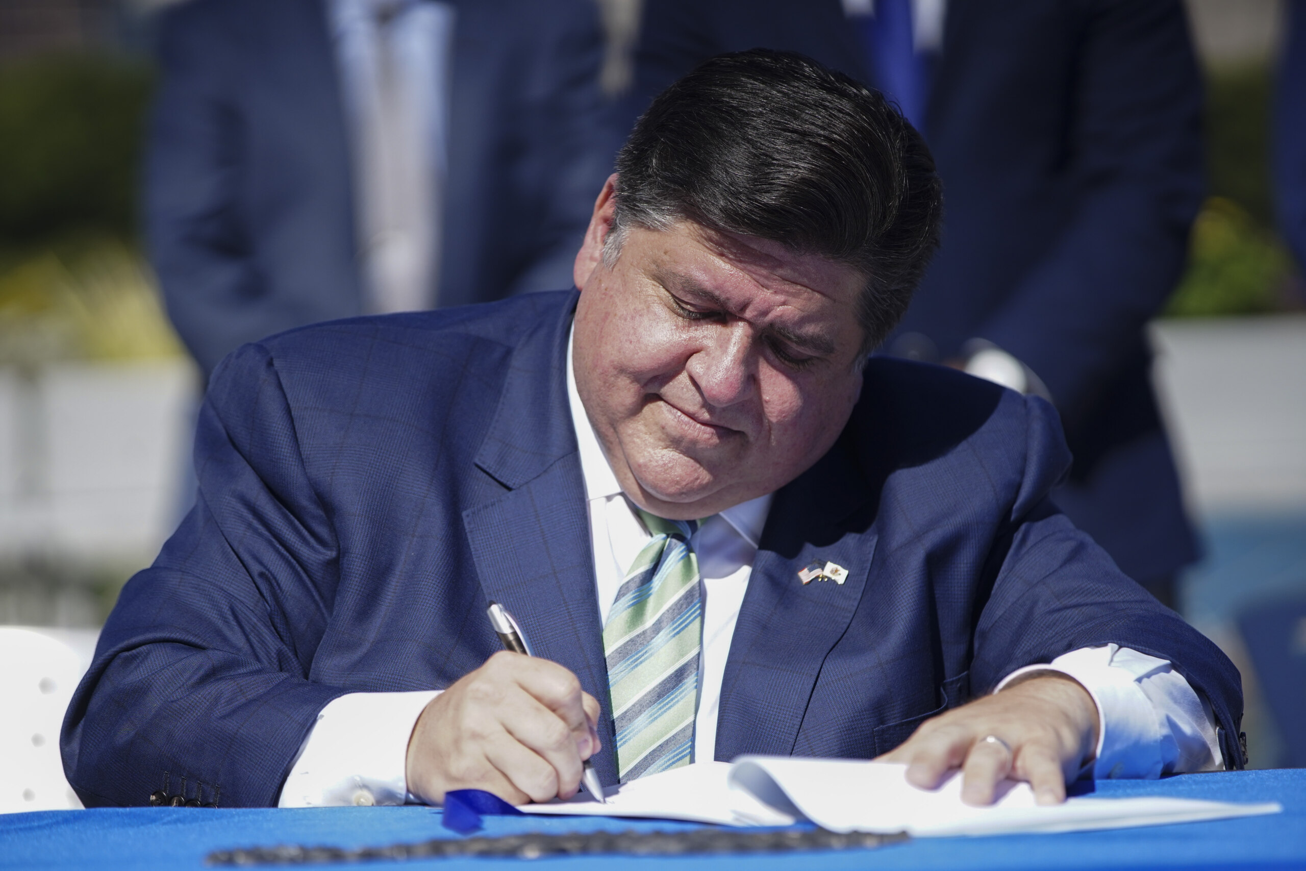 Gerrymandering means 90% of bills sponsored by one party – Illinois Policy