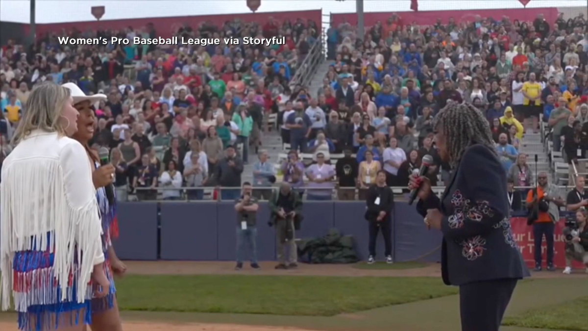 national-anthem-during-women’s-pro-baseball-league-in-illinois-goes-viral-–-kyma.com