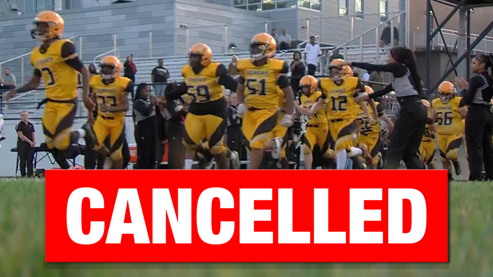 illinois-high-school-football-team-gifts-varsity-opponents-with-free-win-by-failing-to-recruit-enough-players-–-brobible
