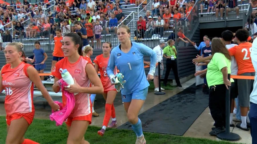 illinois-soccer-plays-ranked-foe-to-a-draw-in-season-opener-–-sportsyahoo.com